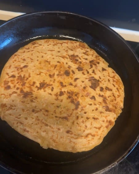 Aalu paratha in a pan